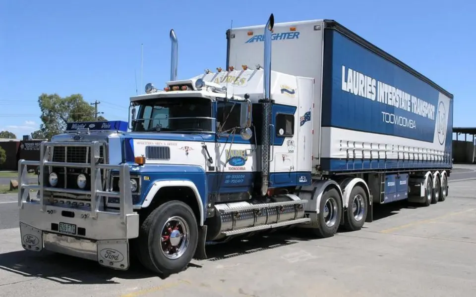 Maxaysan gawaarida gawaarida ugu dambaysa u fariisi karin tuubooyinka daalkooda?